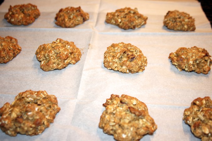 Banana Oatmeal Nut Cookies